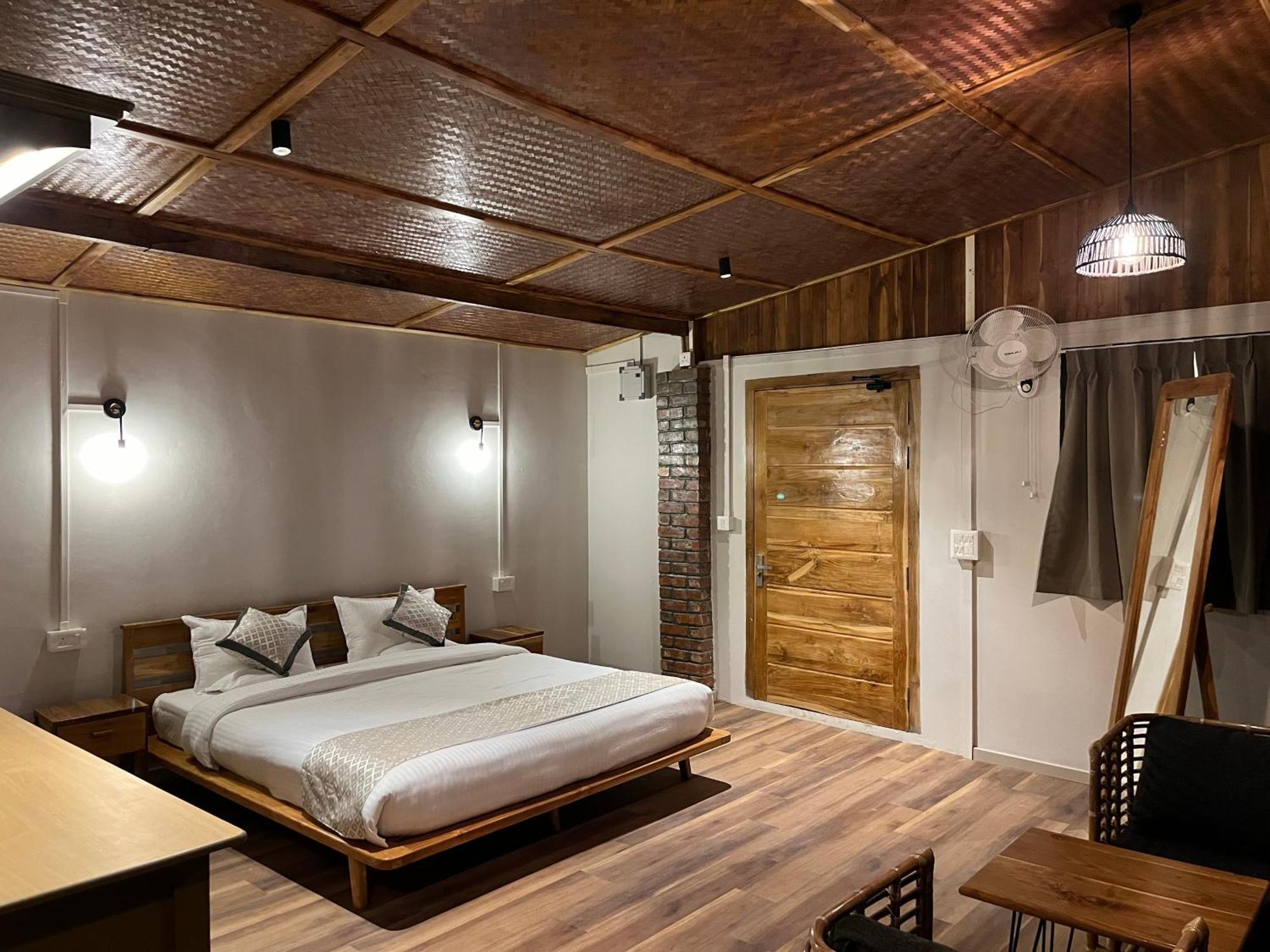 Hotel Cave Hill By Ferns Āīzawl Zewnętrze zdjęcie